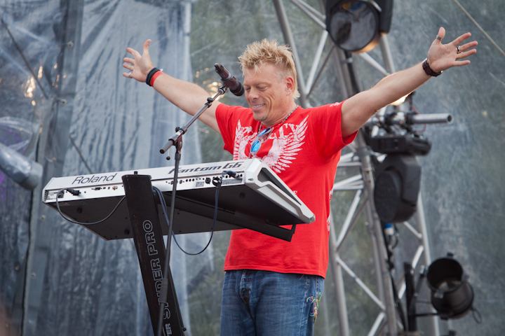 2 Fabiola @ pennenzakkenrock 2014, picture 5, photographed by Carine Wouters - FrontView Magazine