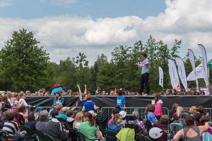 Sfeer, Randanimatie & Publieksfoto's @ Popeiland 2014, foto 1, foto's door Guy Danneels - FrontView Magazine