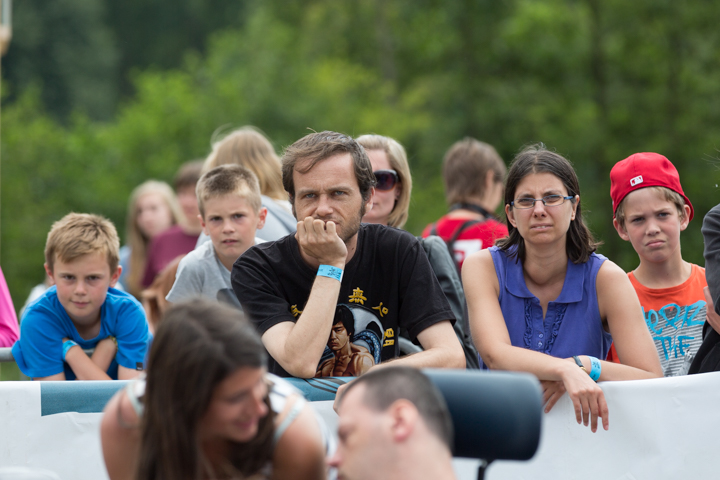Sfeer, Randanimatie & Publieksfoto's @ Popeiland 2014, foto 11, foto's door Guy Danneels - FrontView Magazine