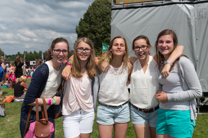 Sfeer, Randanimatie & Publieksfoto's @ Popeiland 2014, foto 46, foto's door Guy Danneels - FrontView Magazine