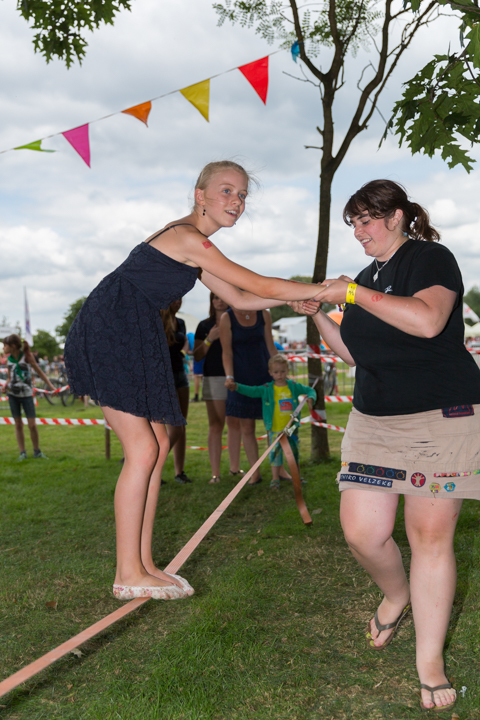 Sfeer, Randanimatie & Publieksfoto's @ Popeiland 2014, foto 72, foto's door Guy Danneels - FrontView Magazine