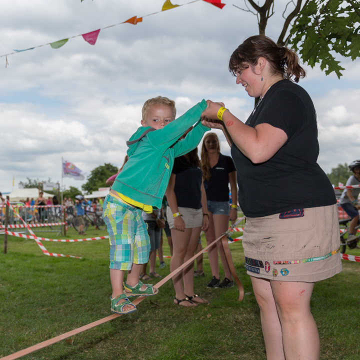 Sfeer, Randanimatie & Publieksfoto's @ Popeiland 2014, foto 73, foto's door Guy Danneels - FrontView Magazine