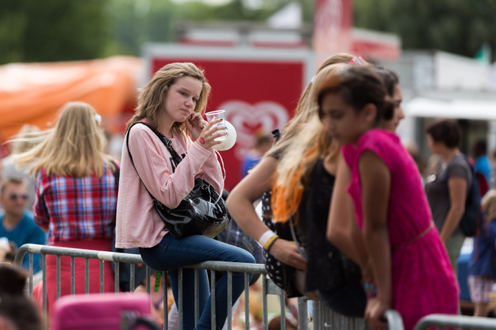 Sfeer, Randanimatie & Publieksfoto's @ Popeiland 2014, foto 84, foto's door Guy Danneels - FrontView Magazine