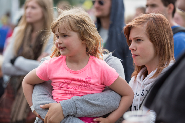 Sfeer, Randanimatie & Publieksfoto's @ Popeiland 2014, foto 94, foto's door Guy Danneels - FrontView Magazine