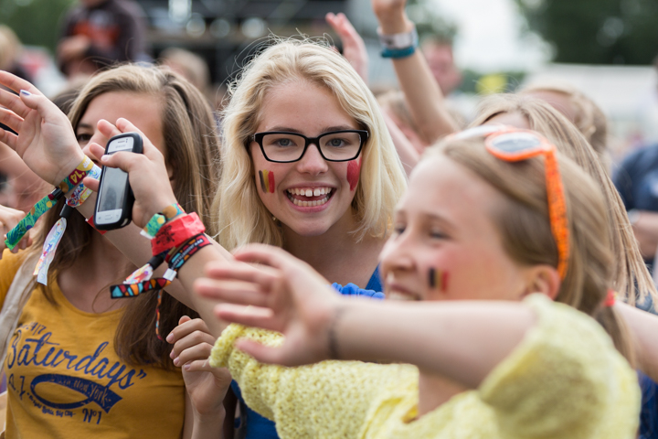 Sfeer, Randanimatie & Publieksfoto's @ Popeiland 2014, foto 96, foto's door Guy Danneels - FrontView Magazine
