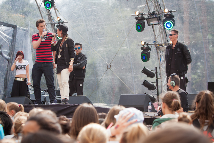 Slongs Dievanongs @ pennenzakkenrock 2014, foto 17, foto's door Carine Wouters - FrontView Magazine