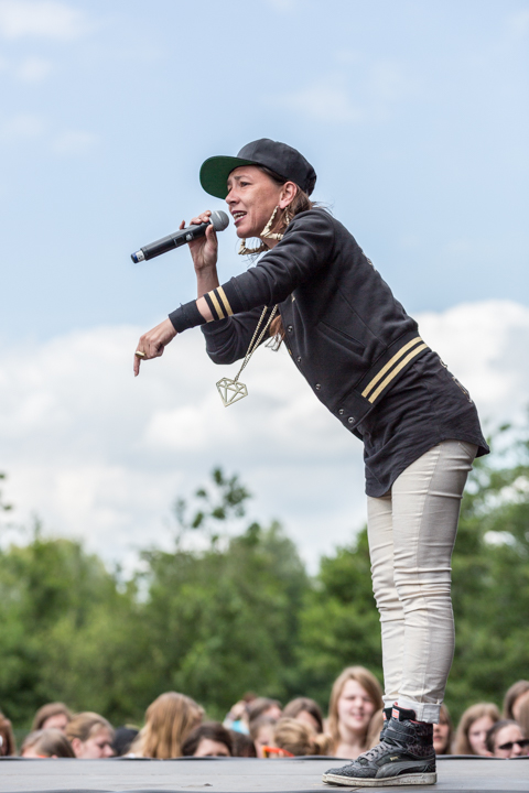 Slongs Dievanongs @ Popeiland 2014, picture 13, photographed by Guy Danneels - FrontView Magazine