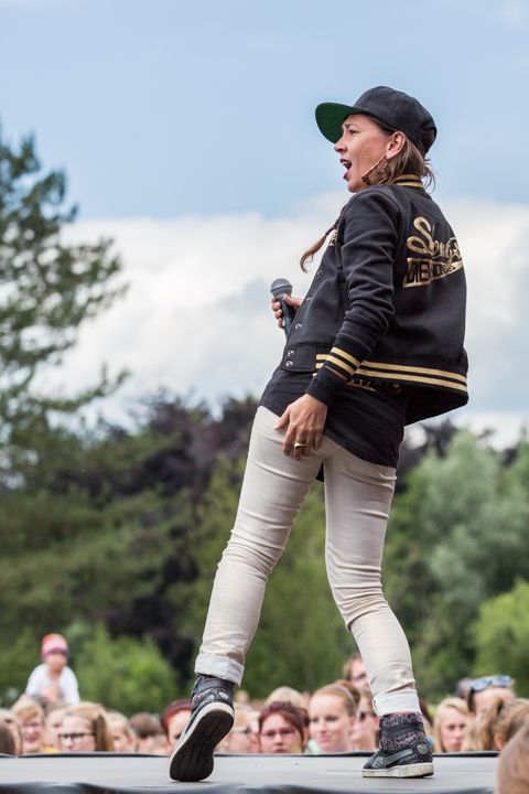 Slongs Dievanongs @ Popeiland 2014, picture 17, photographed by Guy Danneels - FrontView Magazine