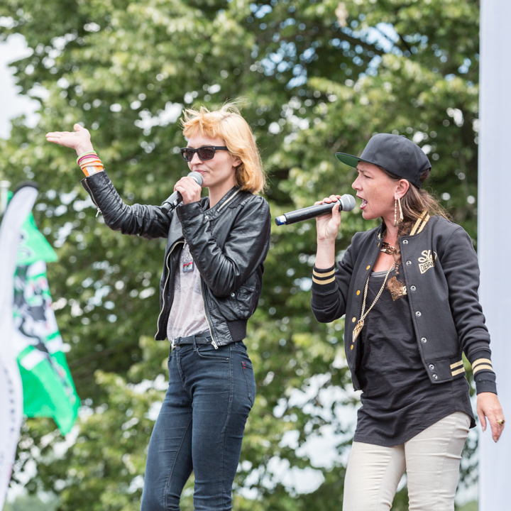 Slongs Dievanongs @ Popeiland 2014, picture 24, photographed by Guy Danneels - FrontView Magazine