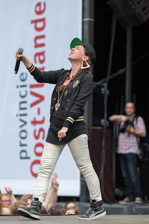 Slongs Dievanongs @ Popeiland 2014, picture 36, photographed by Guy Danneels - FrontView Magazine
