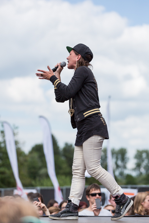Slongs Dievanongs @ Popeiland 2014, picture 38, photographed by Guy Danneels - FrontView Magazine