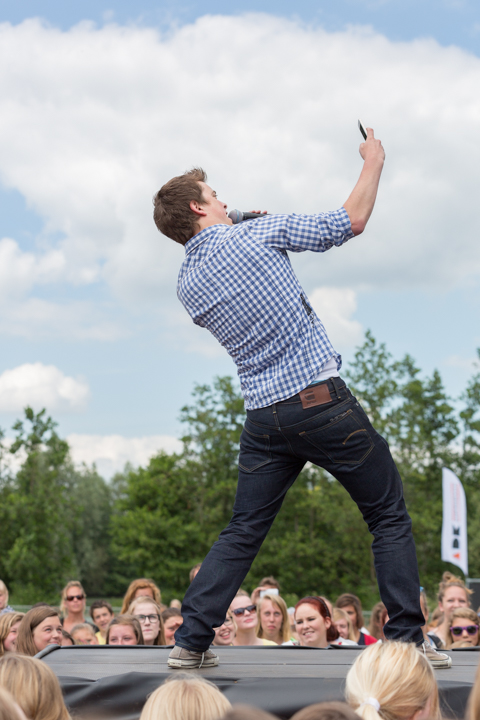 Urbanus en de Fanfaar @ Popeiland 2014, picture 3, photographed by Guy Danneels - FrontView Magazine
