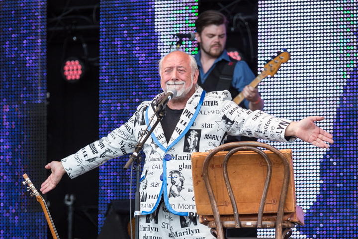 Urbanus en de Fanfaar @ Popeiland 2014, picture 12, photographed by Guy Danneels - FrontView Magazine