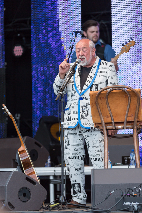 Urbanus en de Fanfaar @ Popeiland 2014, picture 16, photographed by Guy Danneels - FrontView Magazine