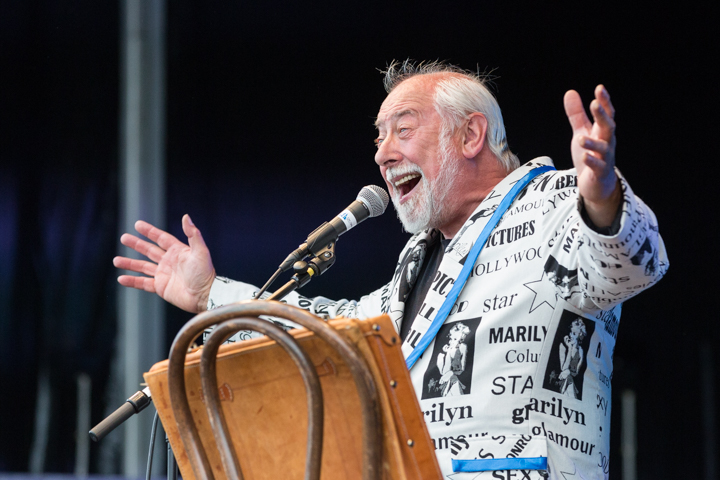 Urbanus en de Fanfaar @ Popeiland 2014, picture 32, photographed by Guy Danneels - FrontView Magazine