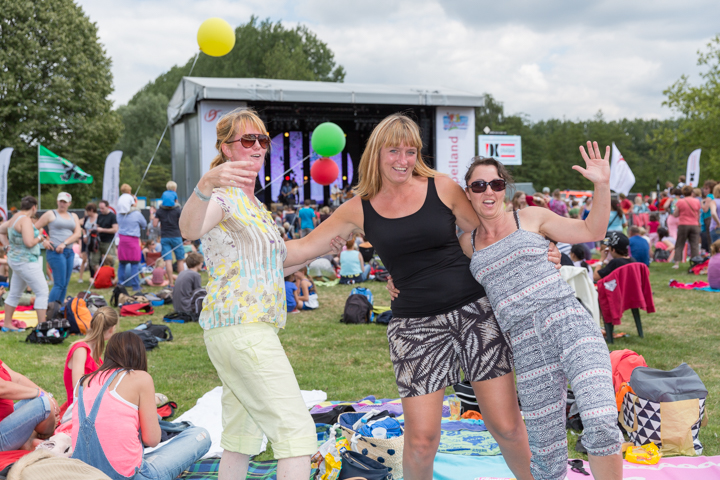 Urbanus en de Fanfaar @ Popeiland 2014, picture 38, photographed by Guy Danneels - FrontView Magazine