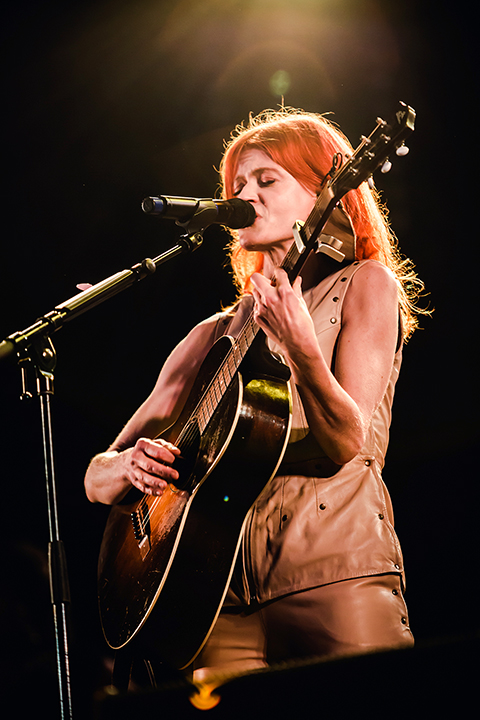 Axelle Red @ Genk on Stage 2014, picture 5, photographed by Elke Briers - FrontView Magazine