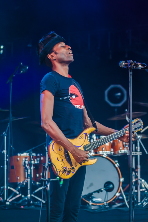 Keziah Jones @ Couleur Café, picture 11, photographed by Tristan Herftijd - FrontView Magazine