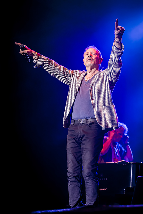 Rob de Nijs @ Genk on Stage 2014, picture 6, photographed by Elke Briers - FrontView Magazine