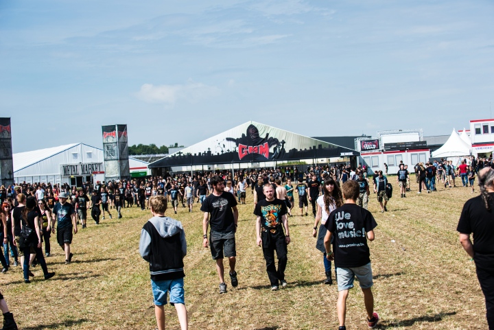 Sfeer & Publiek op vrijdag @ Graspop Metal Meeting 2014, picture 27, photographed by Dorien Goetschalckx, Elsy Roymans, Jens Dehaes, Koen Van Den Broeck, Peter Dejongh, Stijn Verbruggen - FrontView Magazine