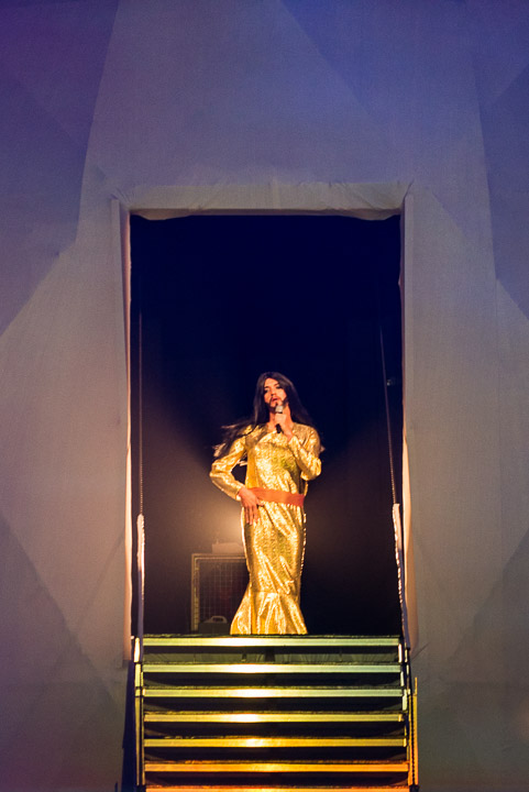 De Foute Party 2014 : Artiesten at Flanders Expo, picture 2, photographed by Jonas Wallecan - FrontView Magazine