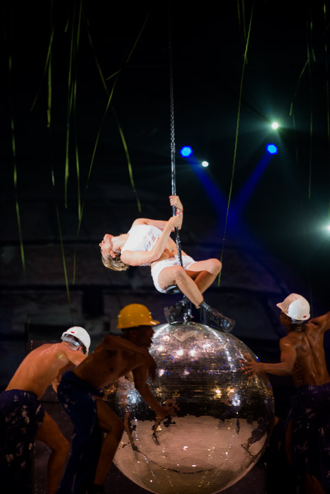 De Foute Party 2014 : Artiesten at Flanders Expo, picture 28, photographed by Jonas Wallecan - FrontView Magazine