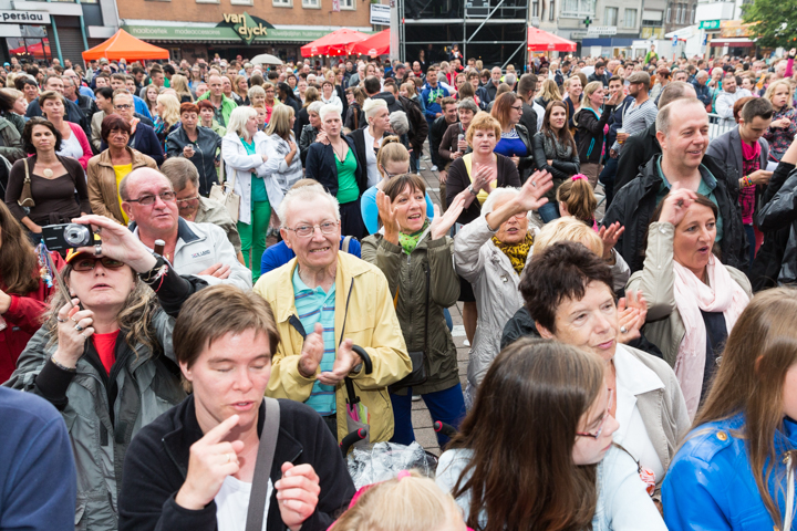 De Romeo's @ Kanaalfeesten Dag 1 - Willebroek, picture 19, photographed by Guy Danneels - FrontView Magazine