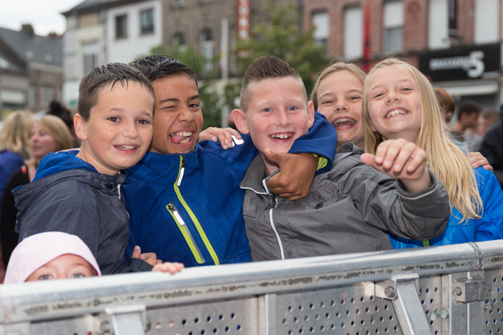 Sfeer & Publieksfoto's @ Kanaalfeesten Dag 1 - Willebroek, foto 40, foto's door Guy Danneels - FrontView Magazine