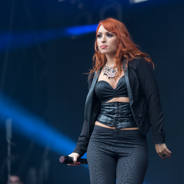 2 Fabiola @ Kanaalfeesten Dag 2 - Willebroek, picture 22, photographed by Guy Danneels - FrontView Magazine