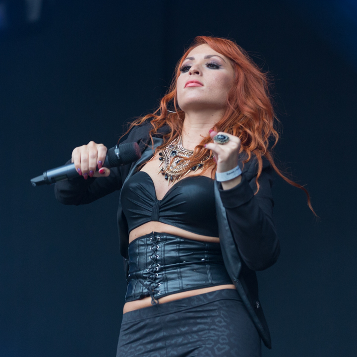 2 Fabiola @ Kanaalfeesten Dag 2 - Willebroek, picture 27, photographed by Guy Danneels - FrontView Magazine