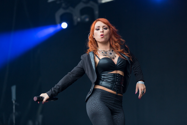 2 Fabiola @ Kanaalfeesten Dag 2 - Willebroek, picture 29, photographed by Guy Danneels - FrontView Magazine