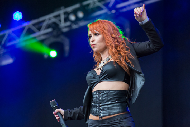 2 Fabiola @ Kanaalfeesten Dag 2 - Willebroek, picture 36, photographed by Guy Danneels - FrontView Magazine