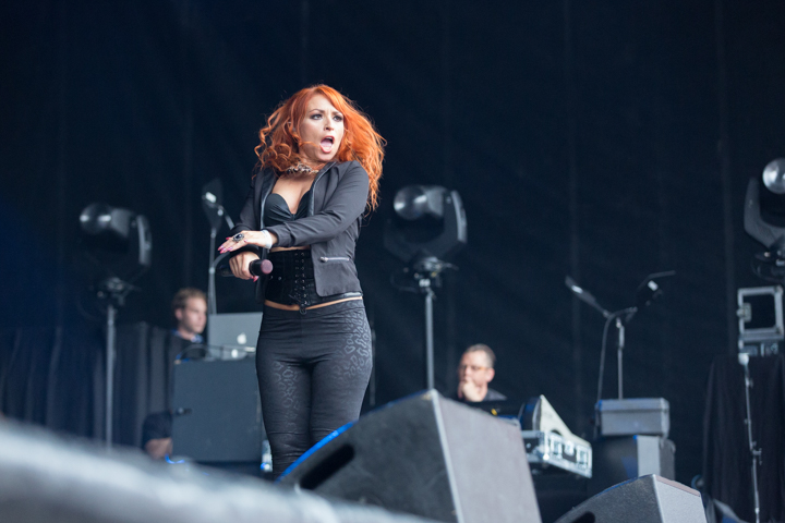 2 Fabiola @ Kanaalfeesten Dag 2 - Willebroek, picture 43, photographed by Guy Danneels - FrontView Magazine
