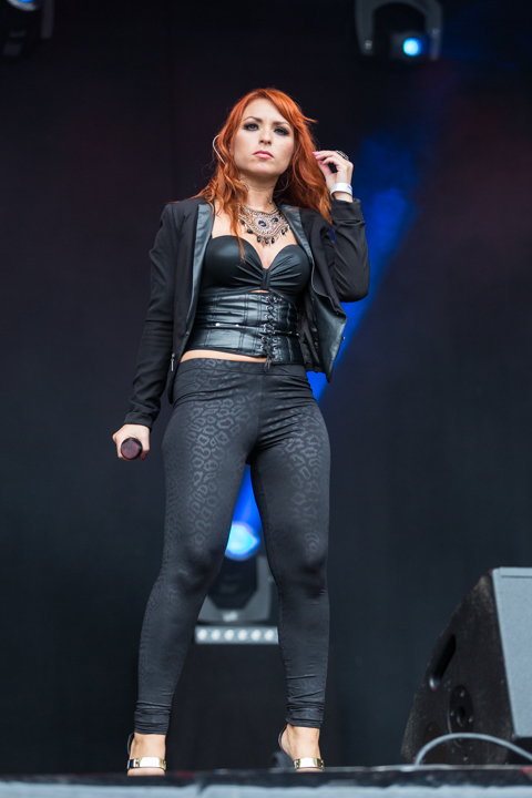 2 Fabiola @ Kanaalfeesten Dag 2 - Willebroek, picture 52, photographed by Guy Danneels - FrontView Magazine