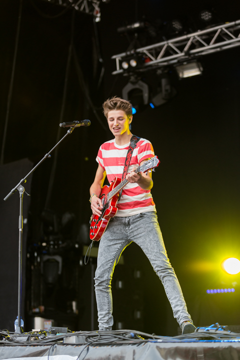 Bandits @ Kanaalfeesten Dag 2 - Willebroek, picture 3, photographed by Guy Danneels - FrontView Magazine