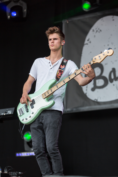 Bandits @ Kanaalfeesten Dag 2 - Willebroek, picture 9, photographed by Guy Danneels - FrontView Magazine