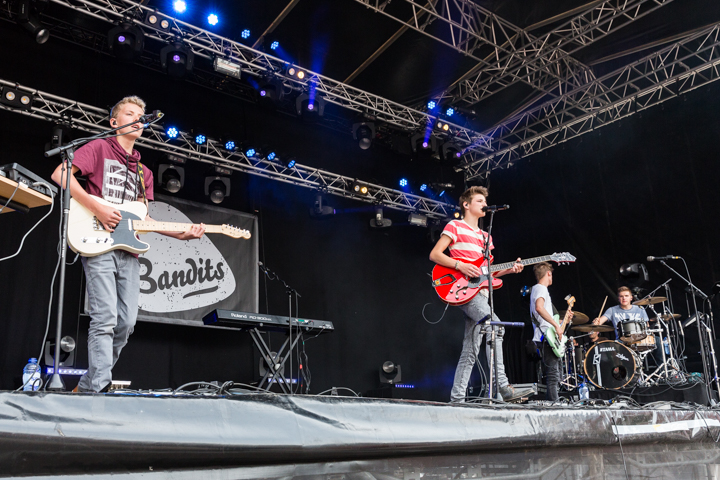 Bandits @ Kanaalfeesten Dag 2 - Willebroek, picture 18, photographed by Guy Danneels - FrontView Magazine