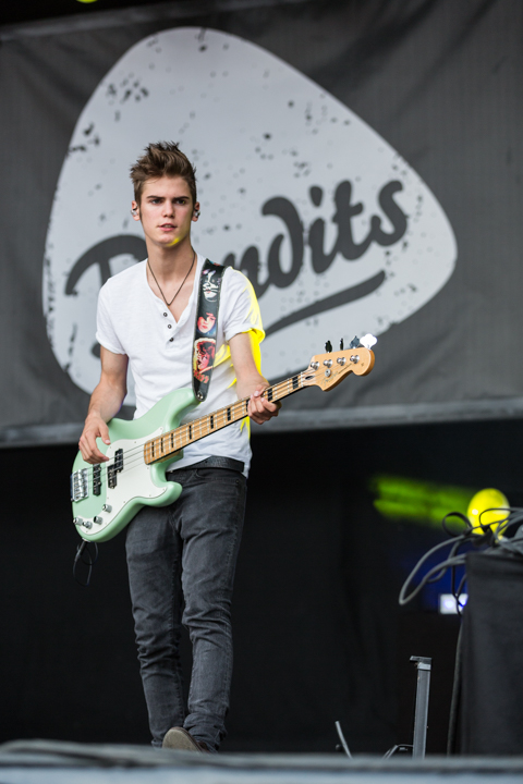 Bandits @ Kanaalfeesten Dag 2 - Willebroek, picture 19, photographed by Guy Danneels - FrontView Magazine