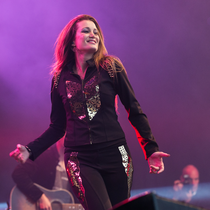 Nadine @ Kanaalfeesten Dag 2 - Willebroek, foto 35, foto's door Guy Danneels - FrontView Magazine