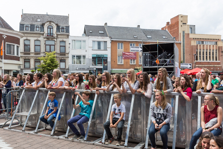 Sfeer & Publieksfoto's @ Kanaalfeesten Dag 2 - Willebroek, picture 6, photographed by Guy Danneels - FrontView Magazine