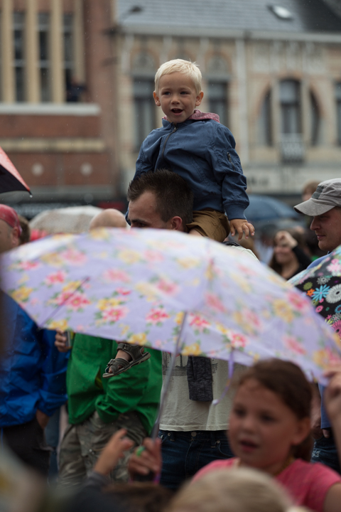 Sfeer & Publieksfoto's @ Kanaalfeesten Dag 2 - Willebroek, picture 36, photographed by Guy Danneels - FrontView Magazine