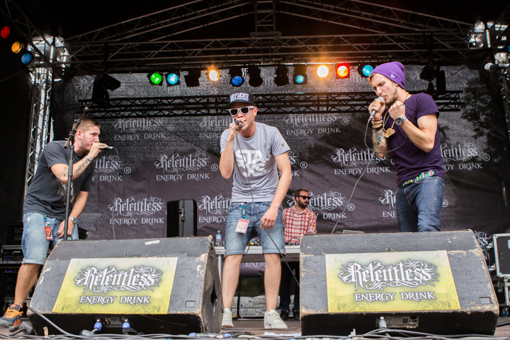 257ers @ Vainstream Rockfest 2014, picture 14, photographed by Dorien Goetschalckx - FrontView Magazine