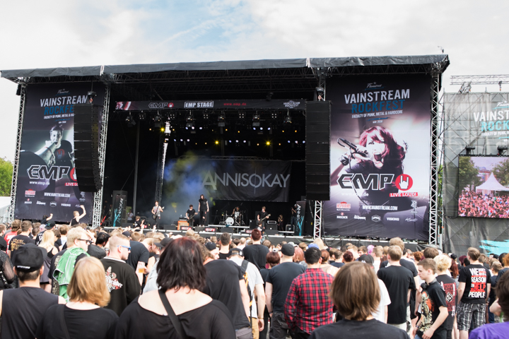 Annisokay @ Vainstream Rockfest 2014, picture 12, photographed by Dorien Goetschalckx - FrontView Magazine