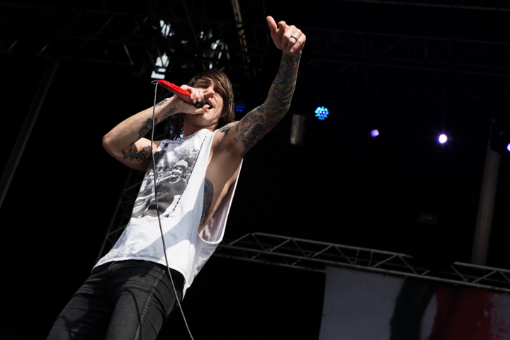 Blessthefall @ Vainstream Rockfest 2014, picture 9, photographed by Dorien Goetschalckx - FrontView Magazine