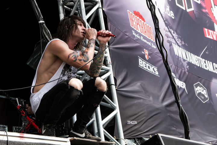 Blessthefall @ Vainstream Rockfest 2014, picture 13, photographed by Dorien Goetschalckx - FrontView Magazine