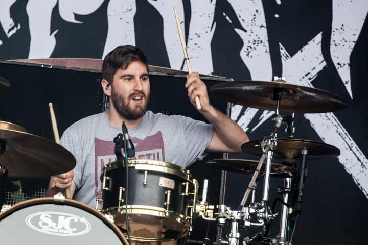 Bury Tomorrow @ Vainstream Rockfest 2014, picture 2, photographed by Dorien Goetschalckx - FrontView Magazine