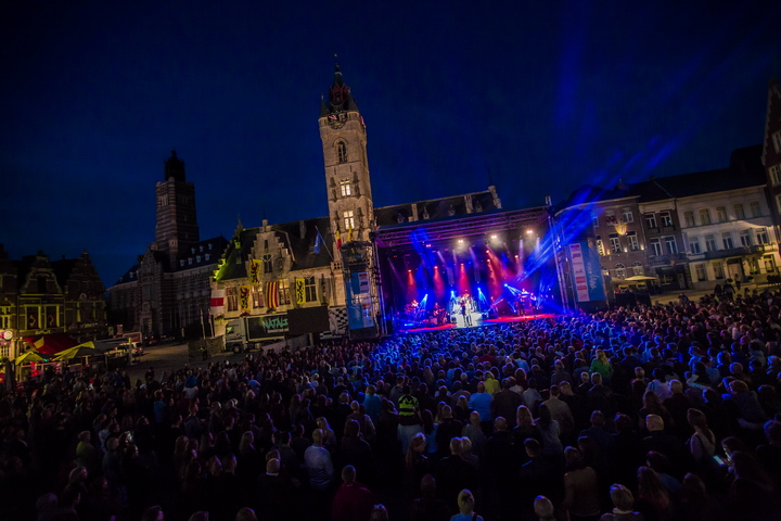 Marktrock Dendermonde 2014 Dag 2, foto 54, foto's door sven dullaert - FrontView Magazine