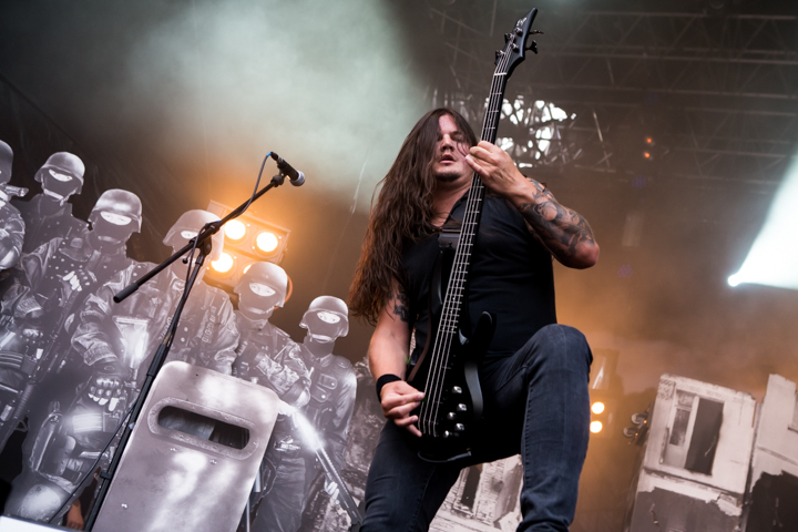Heaven Shall Burn @ Vainstream Rockfest 2014, picture 11, photographed by Dorien Goetschalckx - FrontView Magazine