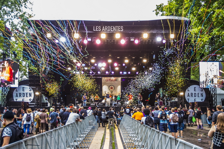 Les Ardentes Editie 2014 - donderdag, foto 17, foto's door sven dullaert - FrontView Magazine