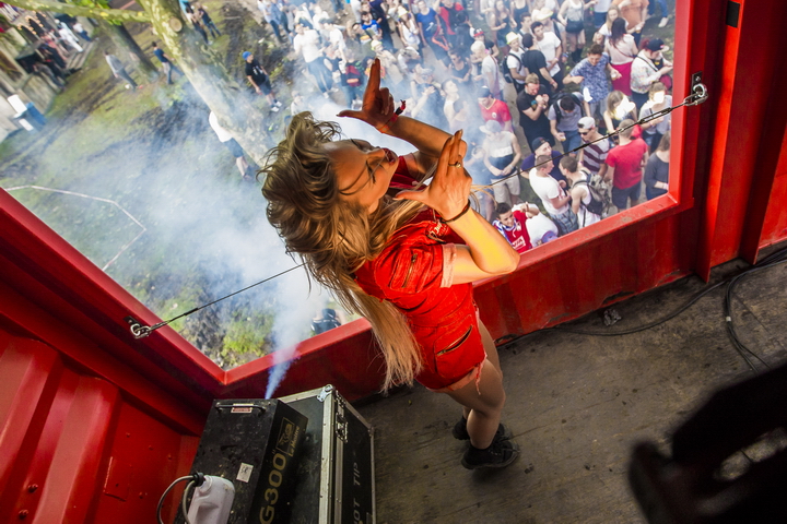 Les Ardentes Editie 2014 - donderdag, foto 25, foto's door sven dullaert - FrontView Magazine